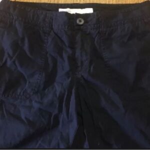 Old Navy 
Women’s 
Black 
Capri Pants
 Size 8
Medium